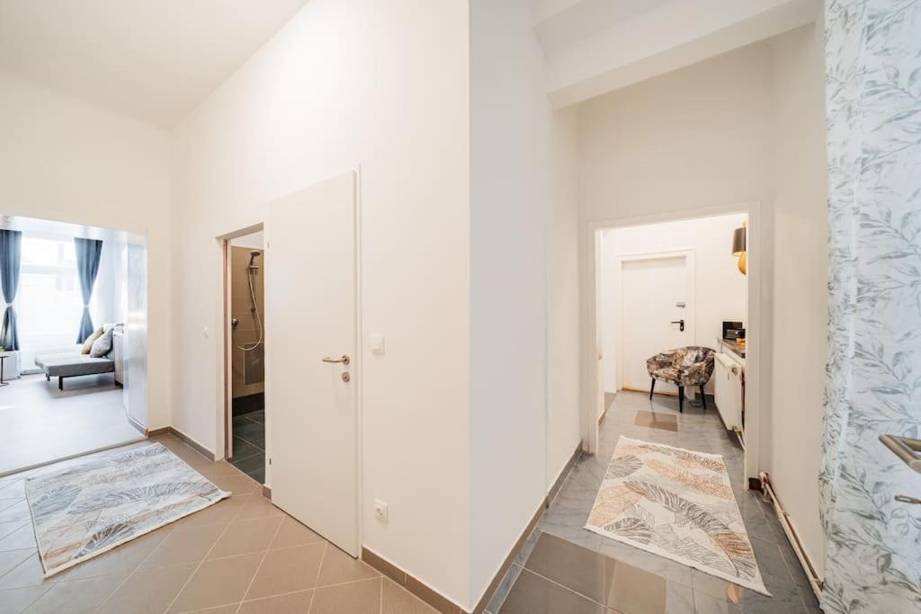3 Bedrooms - 75Sqm - 15 Min. City Center Відень Екстер'єр фото